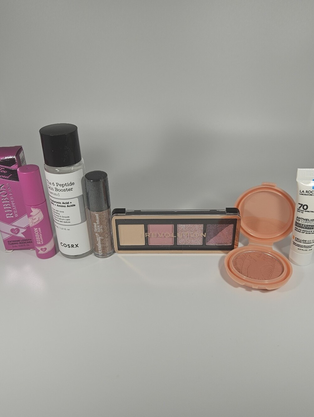 Beauty Lot (6 DELUXE SAMPLE-SIZES + 1 MYSTERY FREE FULL-SIZE)